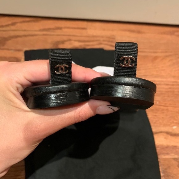 Chanel Slides - Picture 9 of 9